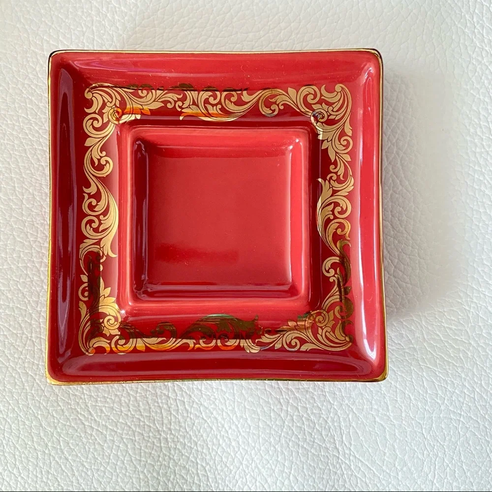 Besame Cosmetics Cake Mascara Holder ceramic plate